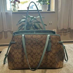 Large coach purse, never used